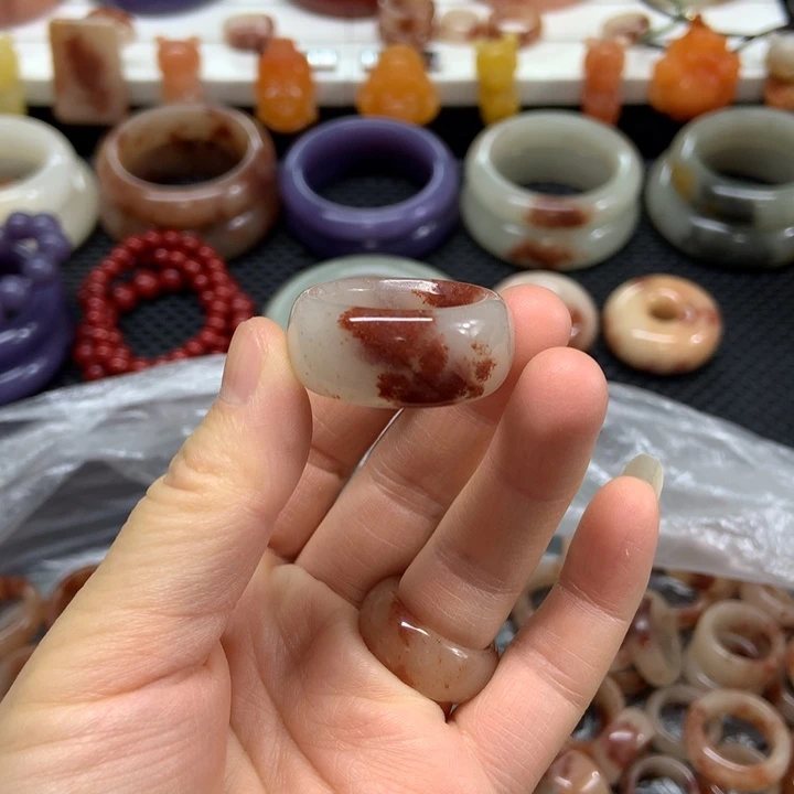 石英质玉未镶嵌戒指