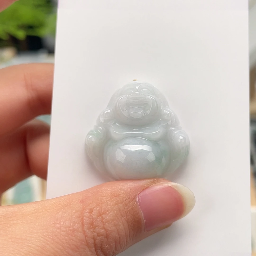 翡翠未镶嵌颈饰佛公
