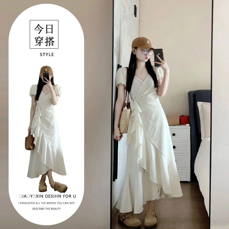法式白色高级感气质连衣裙子女2025夏季新款小个子不规则设计长裙