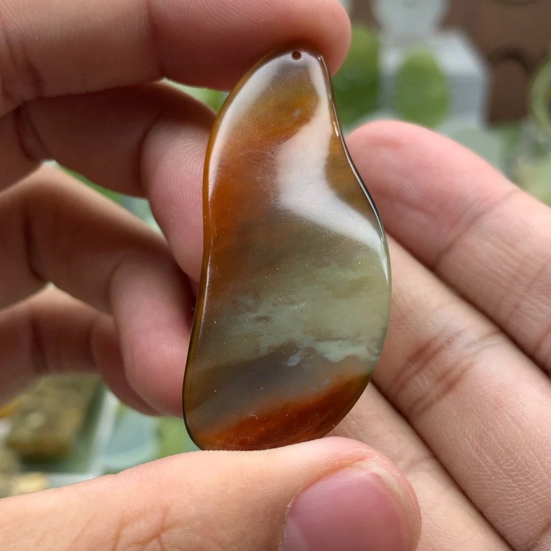 岫玉未镶嵌吊坠(不含链)