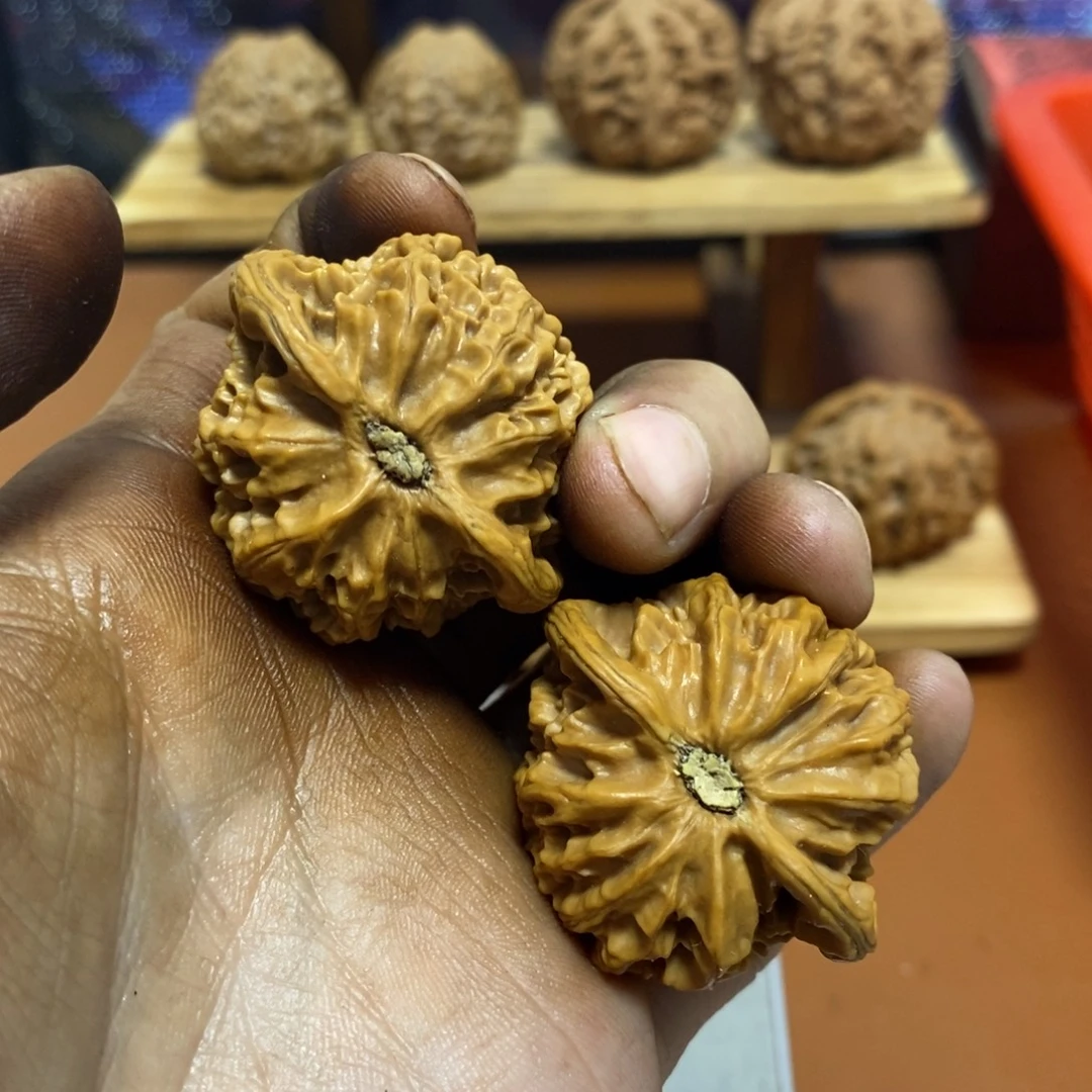 糖***饼吊坠文玩核桃无药宫灯