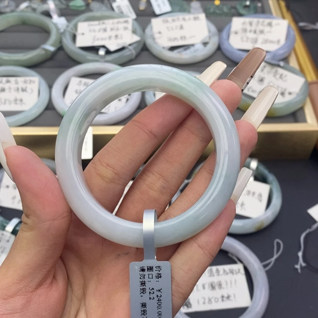 【闪购商品】未镶嵌手镯翡翠