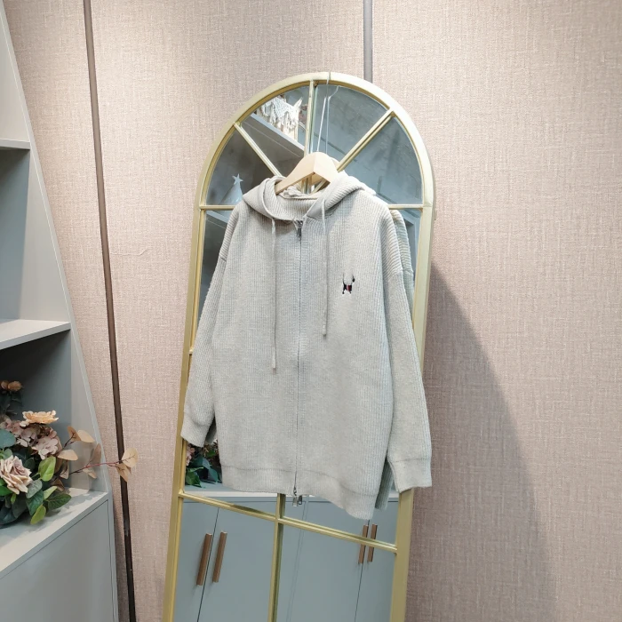 AK120孕妇杏色毛衣开衫100-140