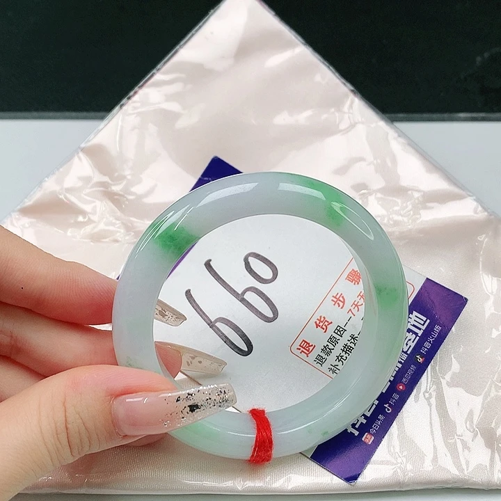 未镶嵌手镯翡翠翡翠手镯