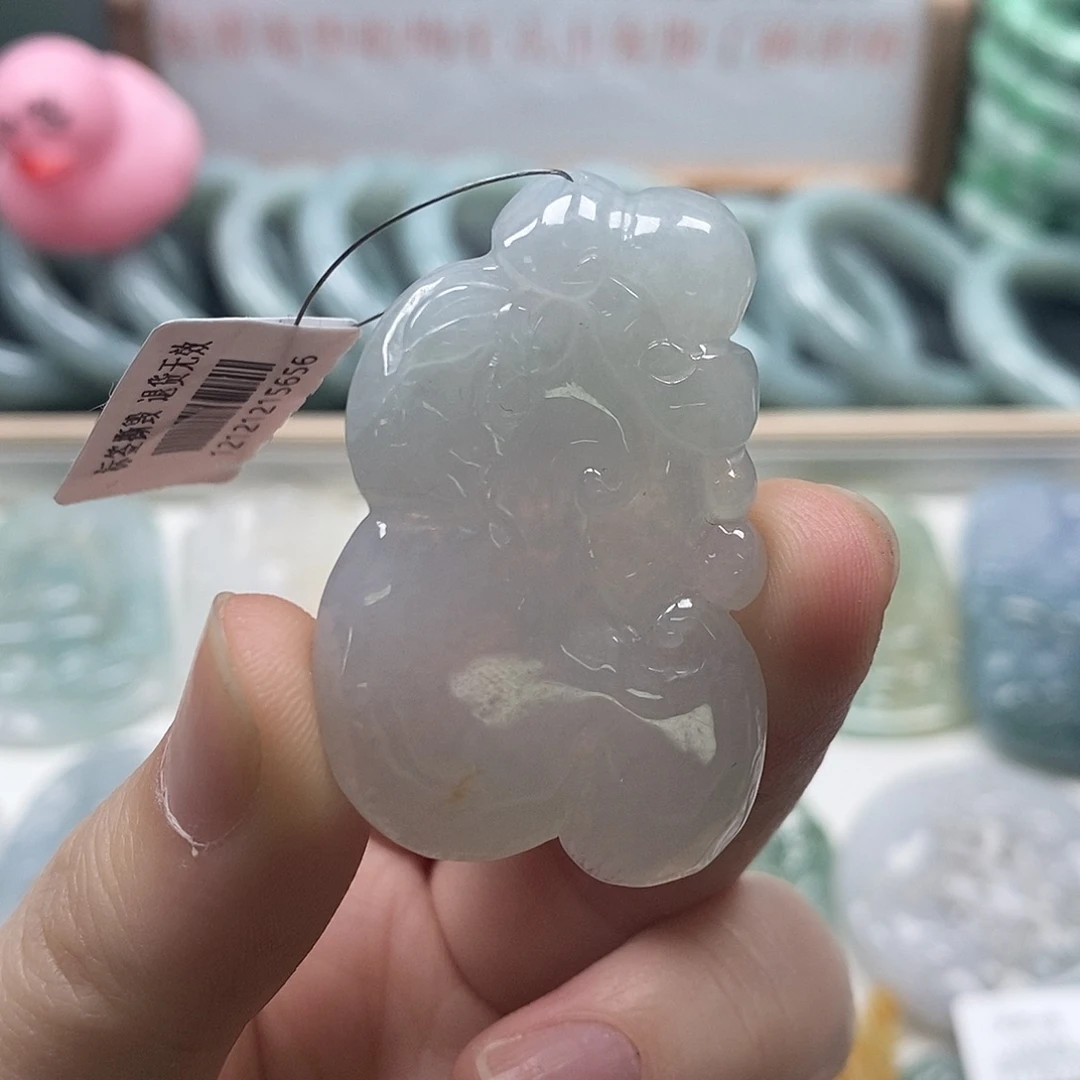 翡翠未镶嵌颈饰48 翡翠A货挂件