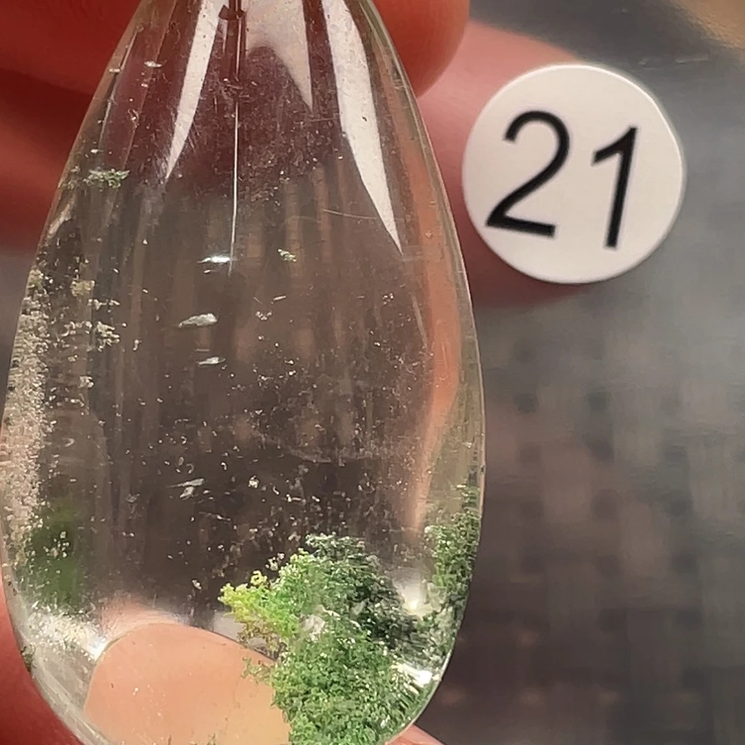 东***升水晶未镶嵌颈饰天然