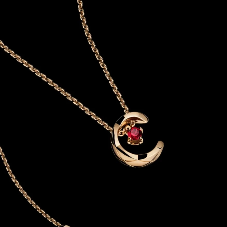 合金石英石吊坠 水冰月红锆项链限定经典优雅