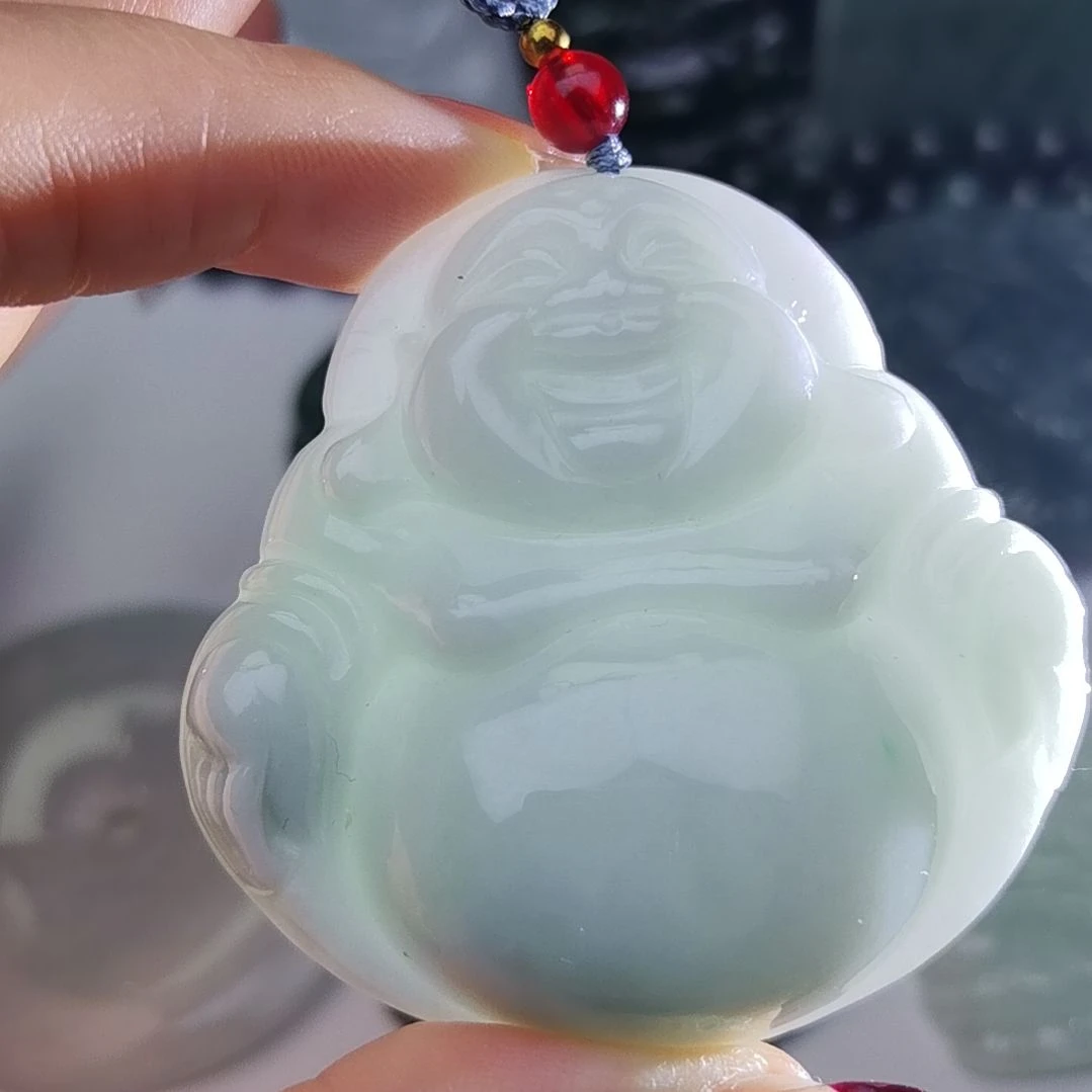 翡翠颈饰未镶嵌天然的A货翡翠多样性发货