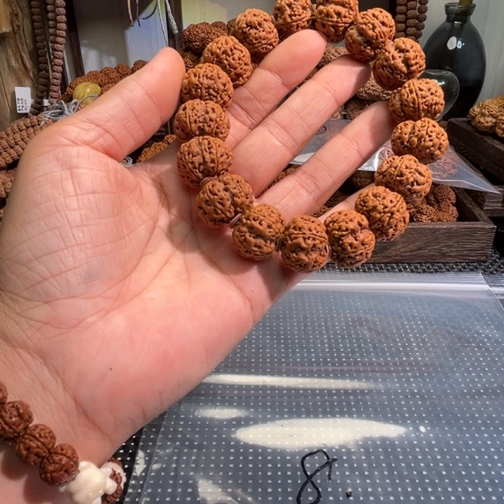 莫***贝金刚菩提吊坠蜂窝