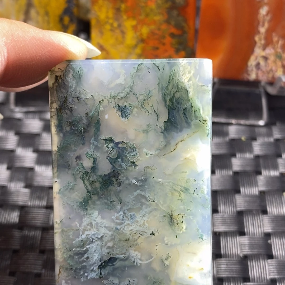 玛瑙/玉髓颈饰未镶嵌成*