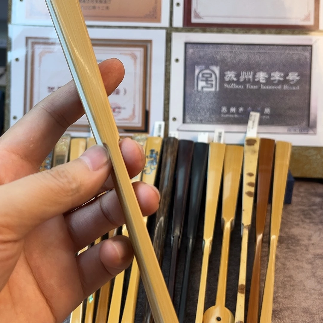 扇子手工制作工艺精湛