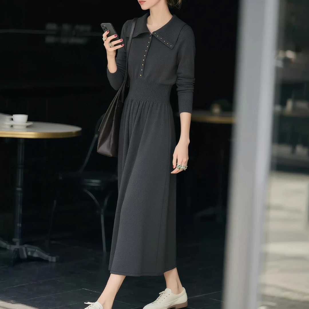 11.20早预告款冬季新款收腰显瘦翻领气质灰色针织连衣裙NTS683297