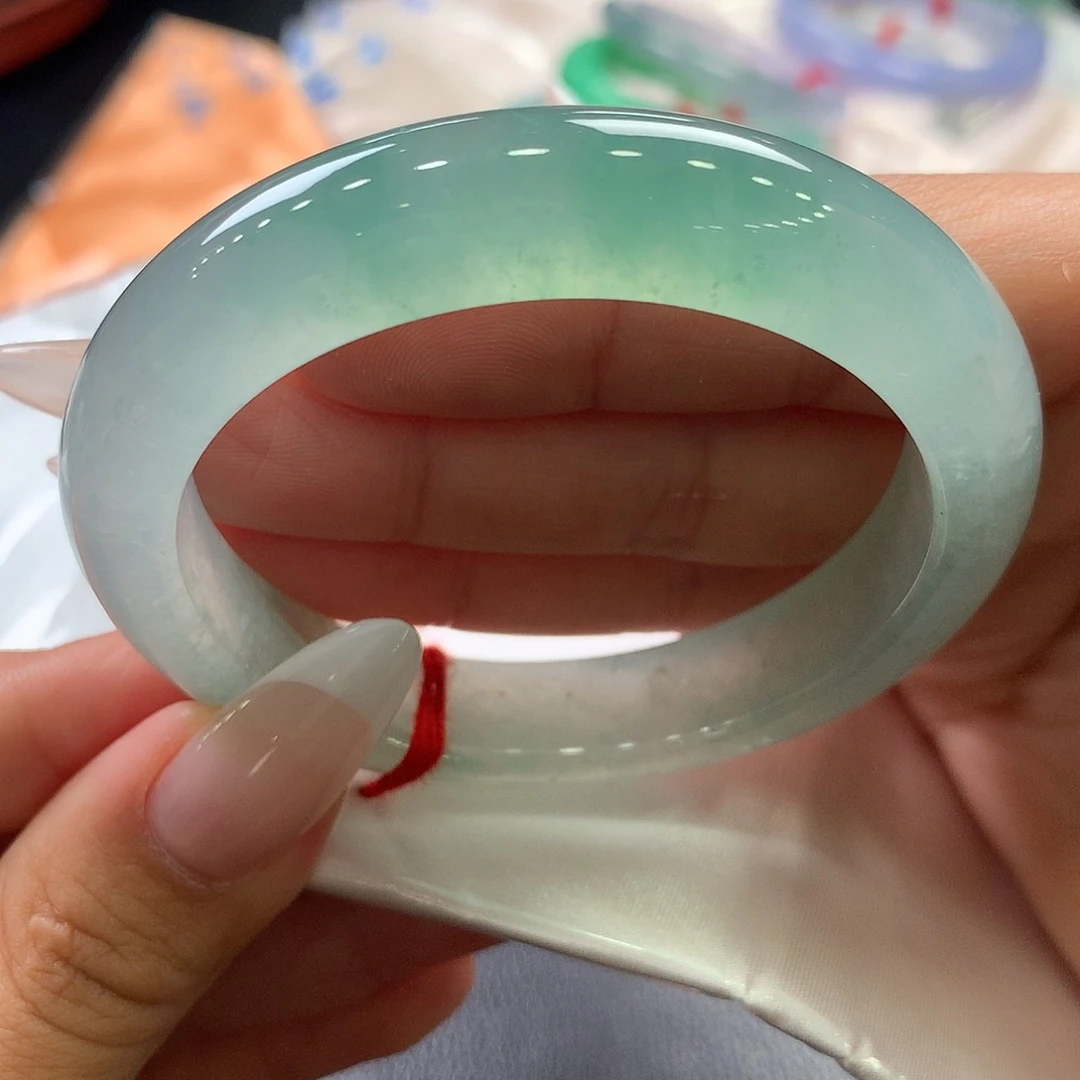 翡翠手镯未镶嵌56冰绿炸光