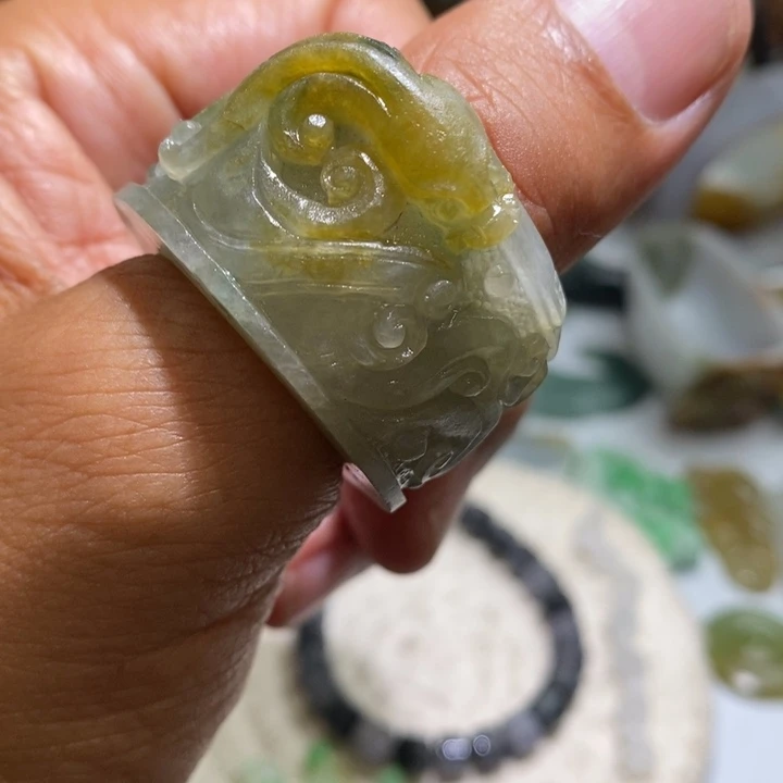 未镶嵌定制翡翠毛货