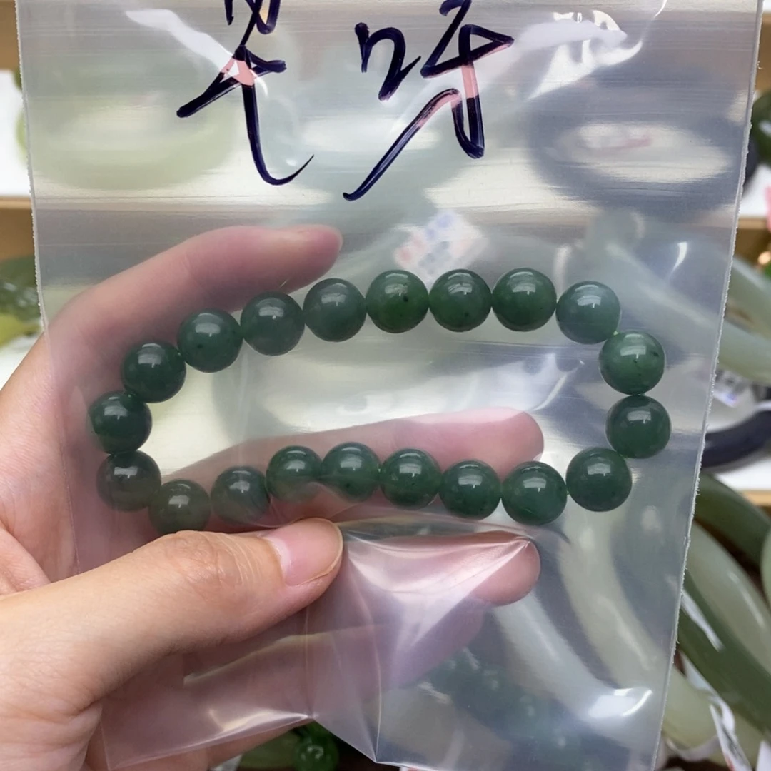 和田玉手镯未镶嵌早*