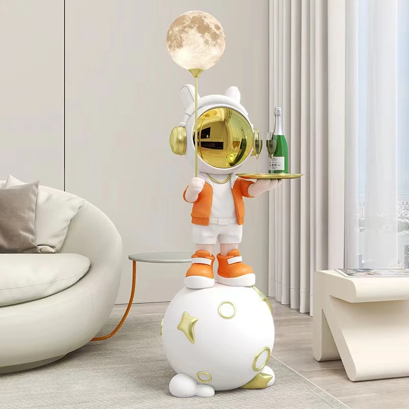 新款太空人宇航员落地摆件家居客厅电视柜沙发旁边托盘装饰品乔迁