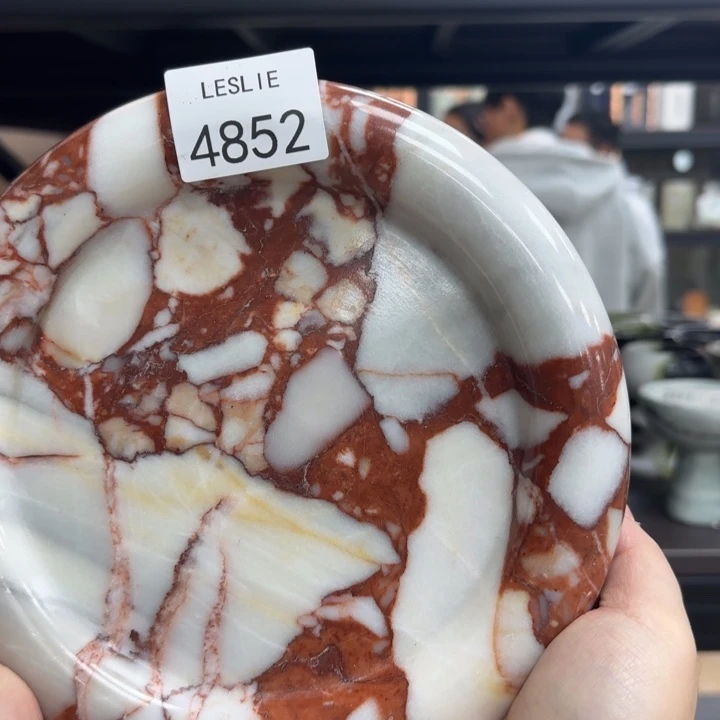 L。 4852。。。。。。。。。。漏