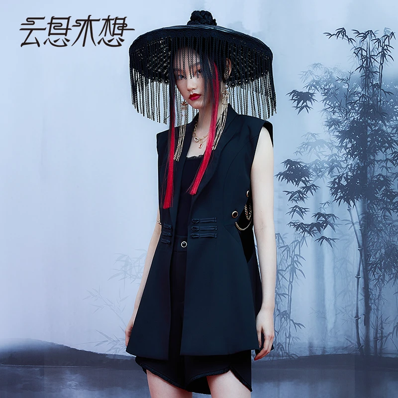 云思木想2023夏季新款复古盘扣时尚马甲女10546