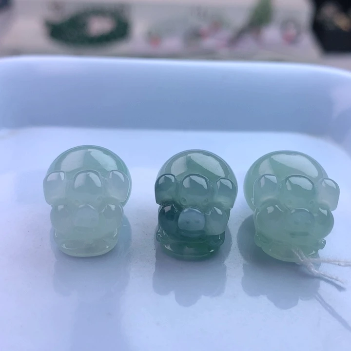 吊坠(不含链)未镶嵌翡翠冰种起胶小猪吊坠