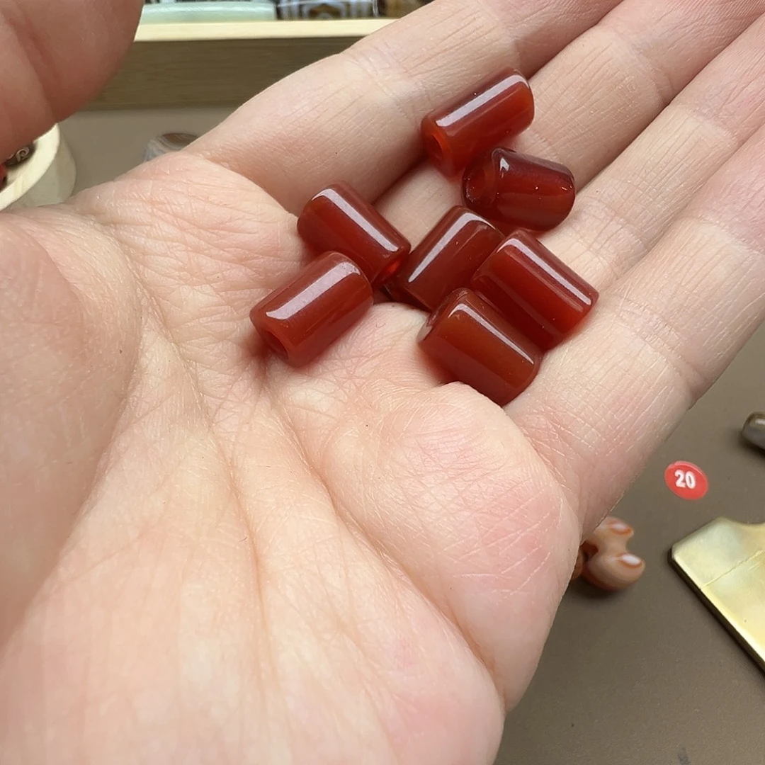 梁***婆玛瑙/玉髓合金珠宝半成品