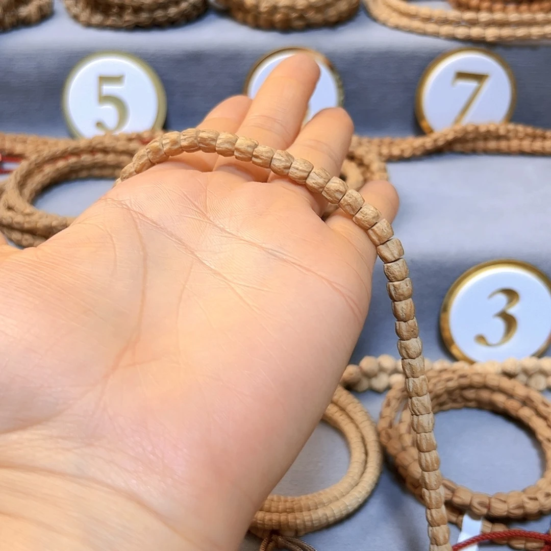 柏香籽/百香籽手串C****崔