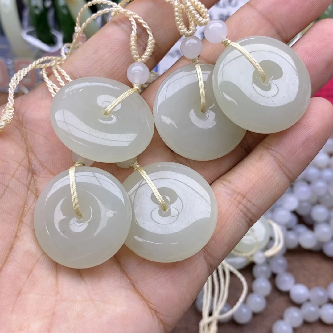 和田玉未镶嵌吊坠(不含链)