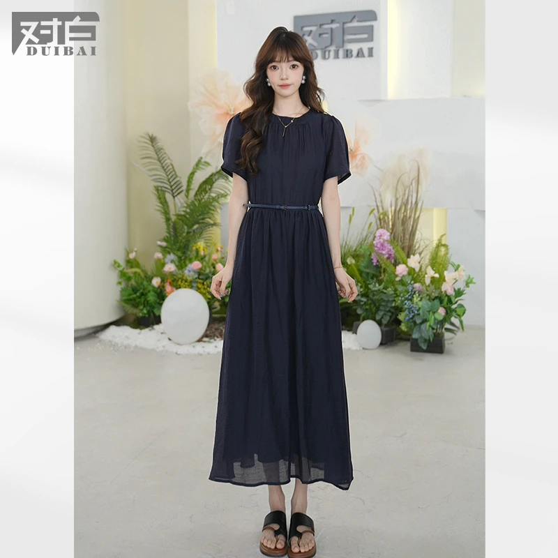 对白2025连衣裙夏季女修身圆领连衣裙显瘦时髦小姨风气质长裙