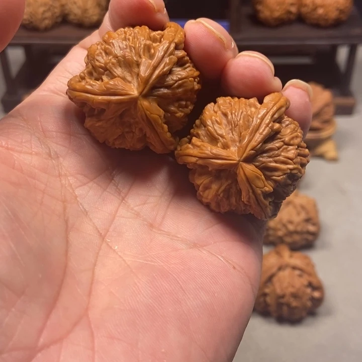 文玩核桃把件特价拼接白奔