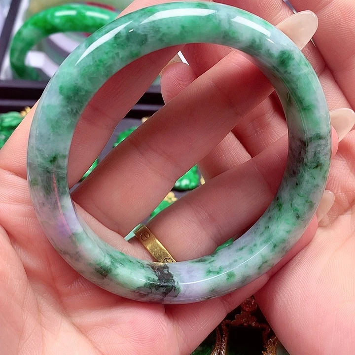 晓***3翡翠未镶嵌手镯翡翠手镯