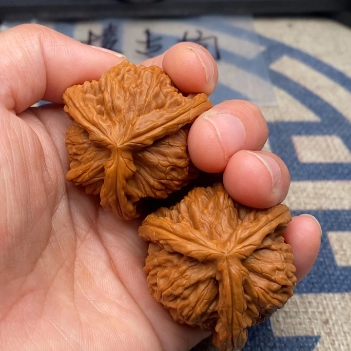 吊坠文玩核桃嬴*三棱