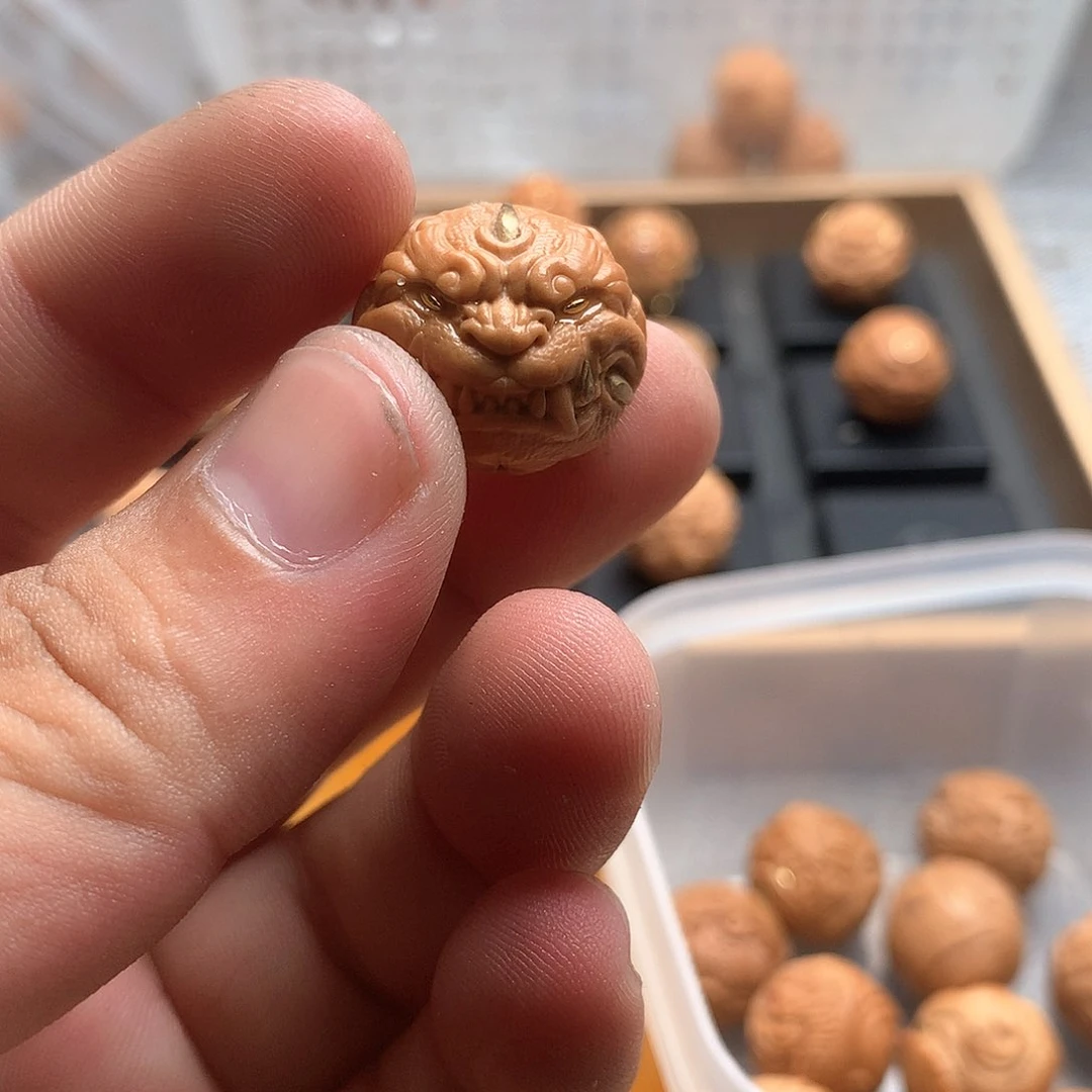吊坠猴头核桃华****º吞金兽