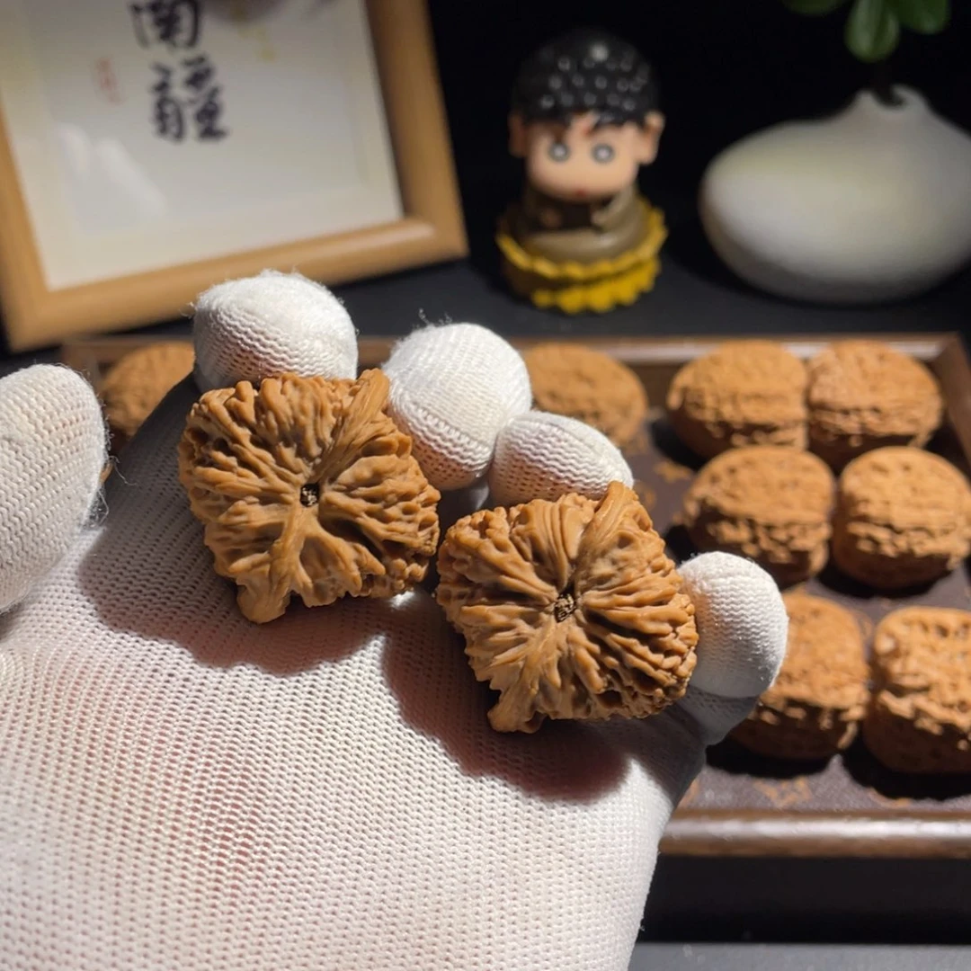 洒***森吊坠文玩核桃核桃