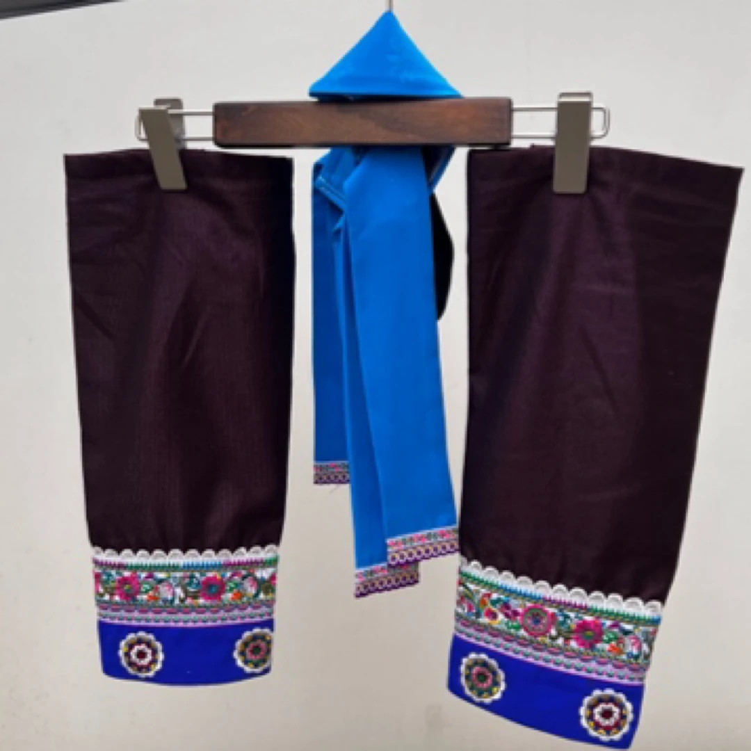 苗族下身配饰绣花脚筒