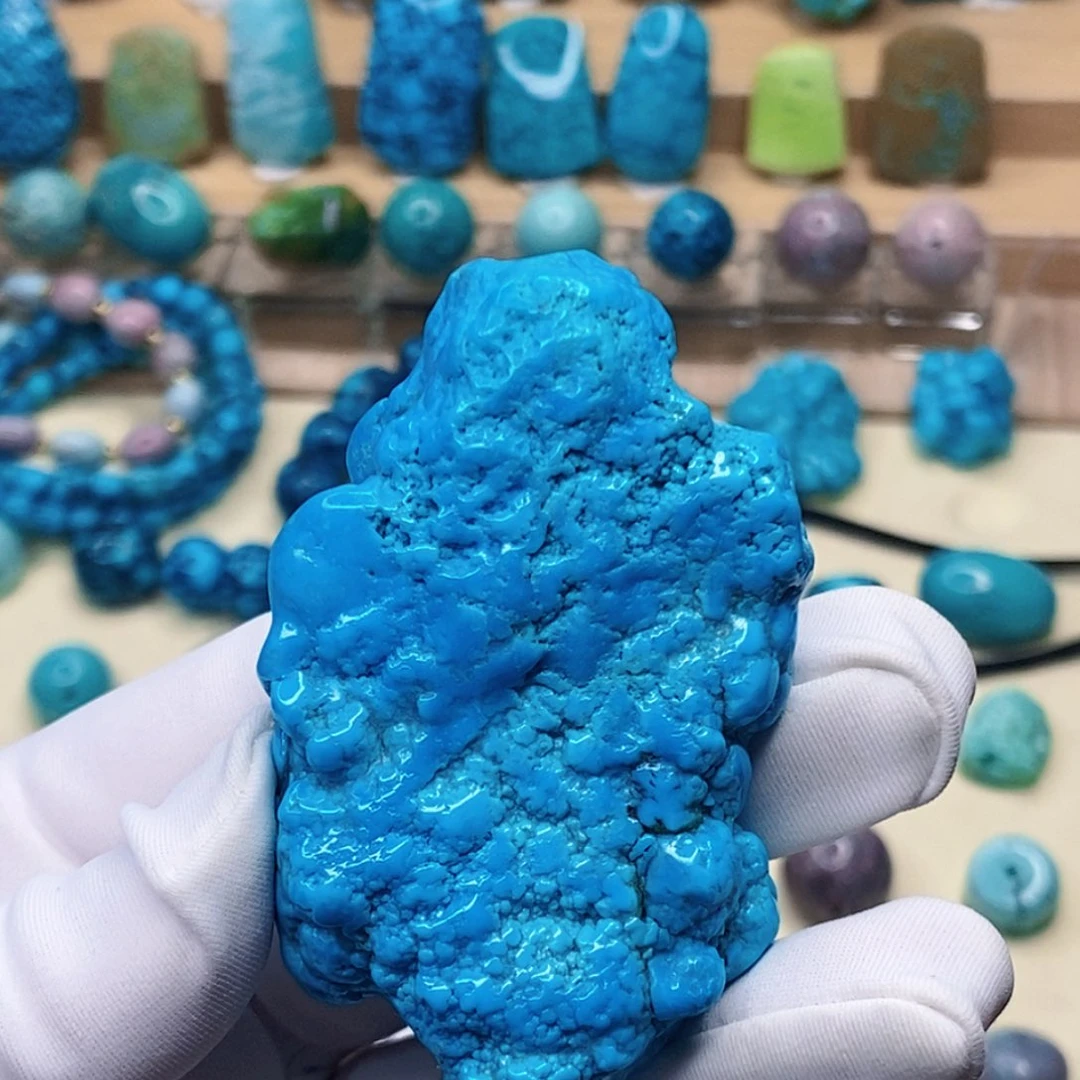 绿松石未镶嵌珠宝奇石