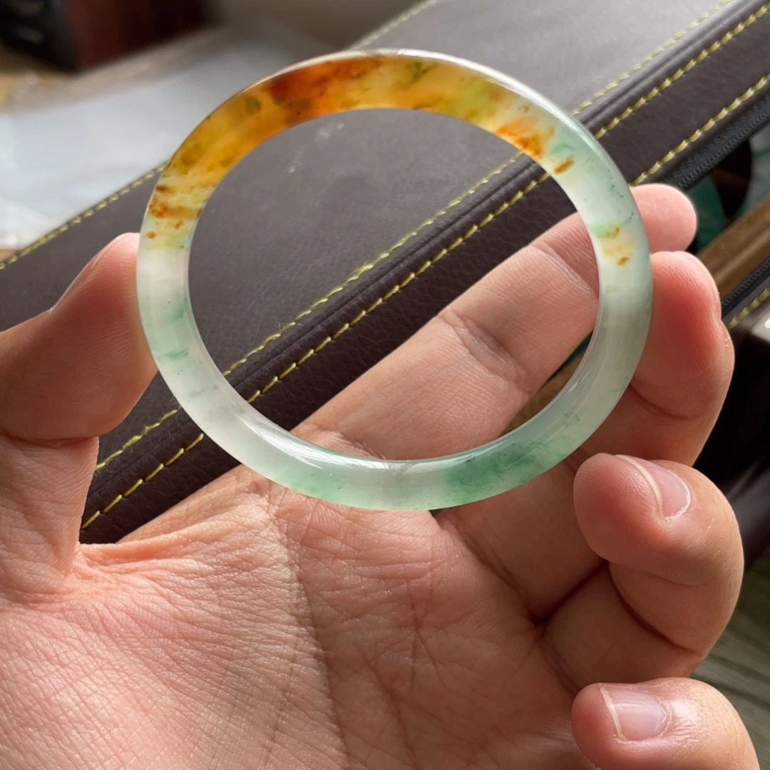 石英质玉（非洲翠）未镶嵌手镯