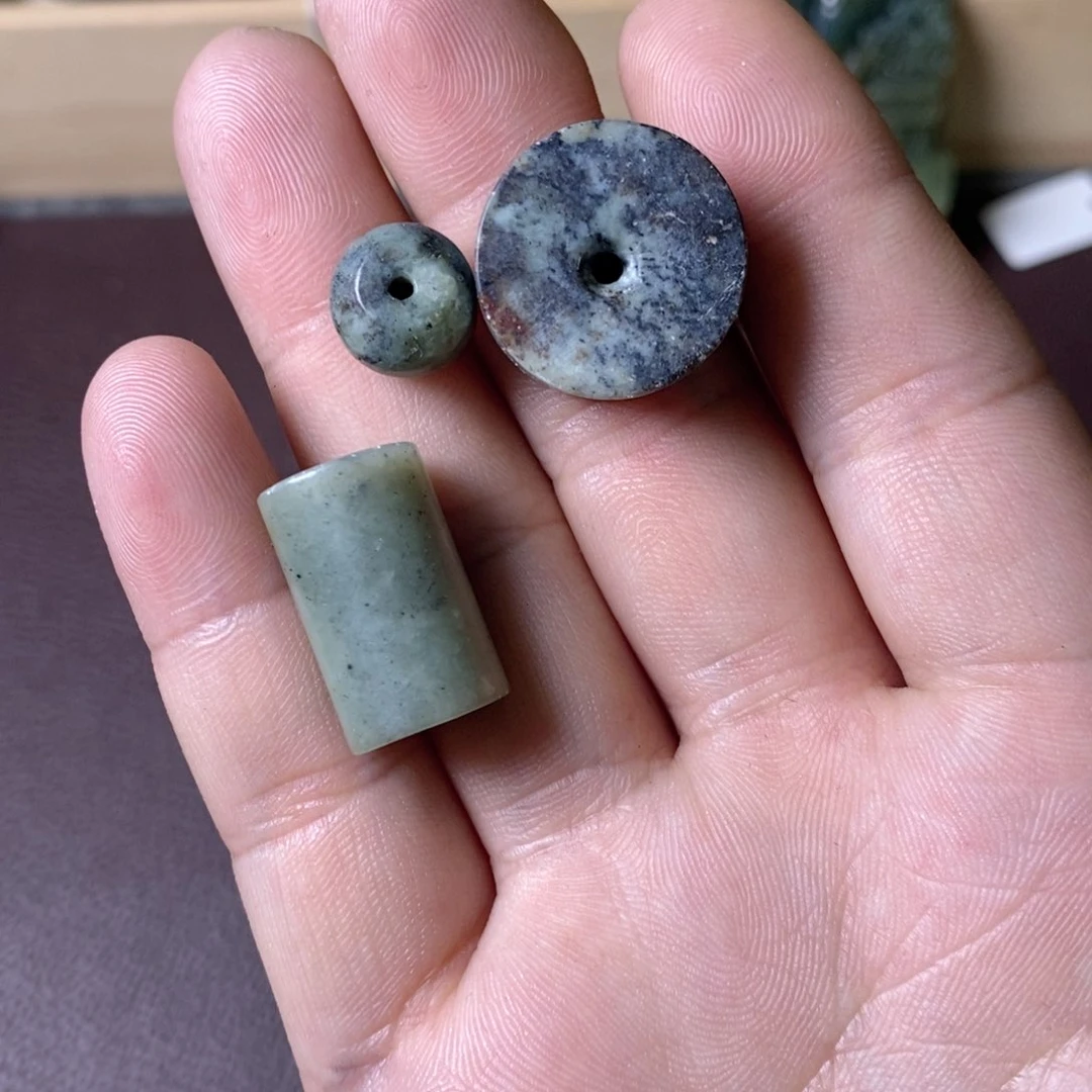 岫岩河磨玉（透闪石质玉）挂件未镶嵌