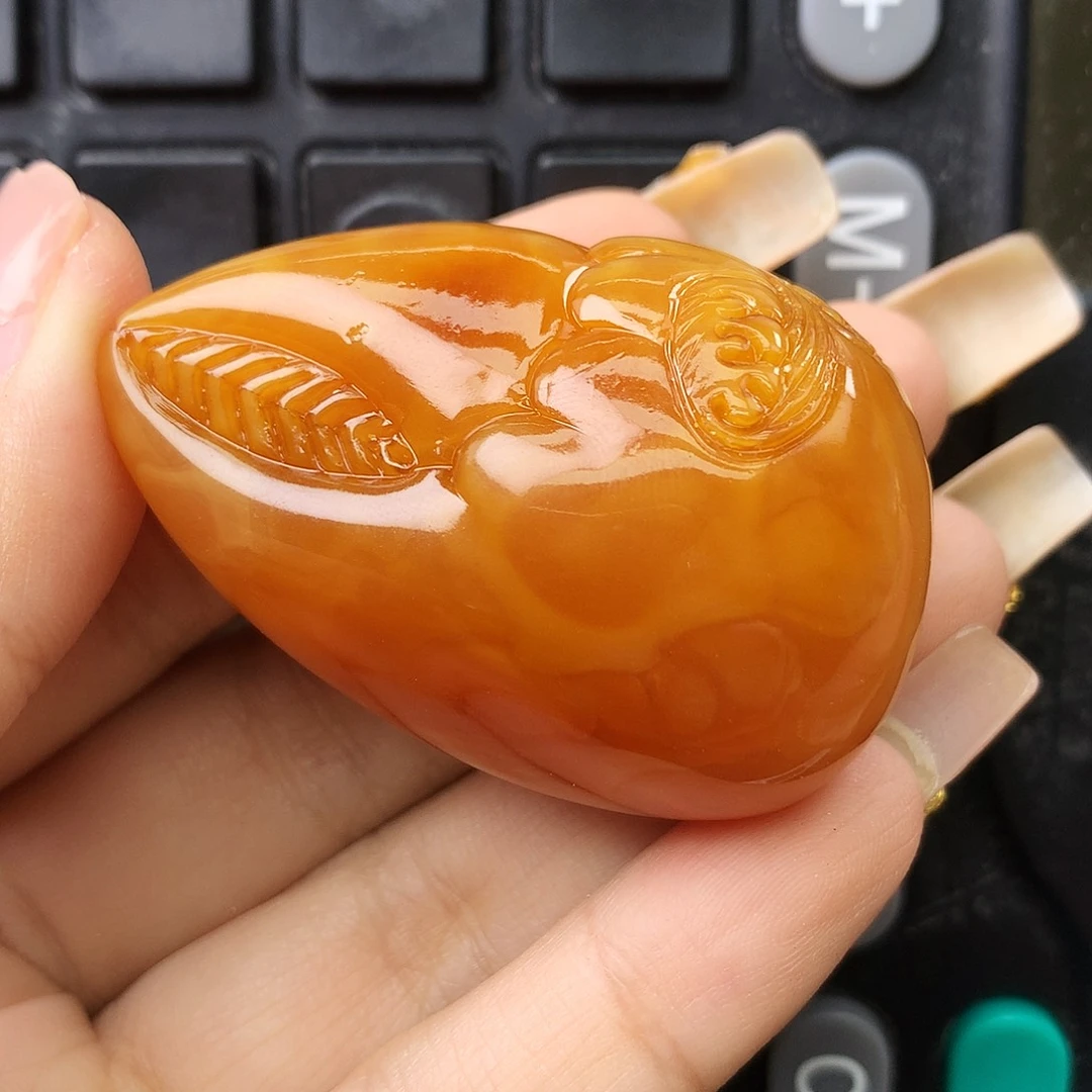 琥珀未镶嵌珠宝奇石