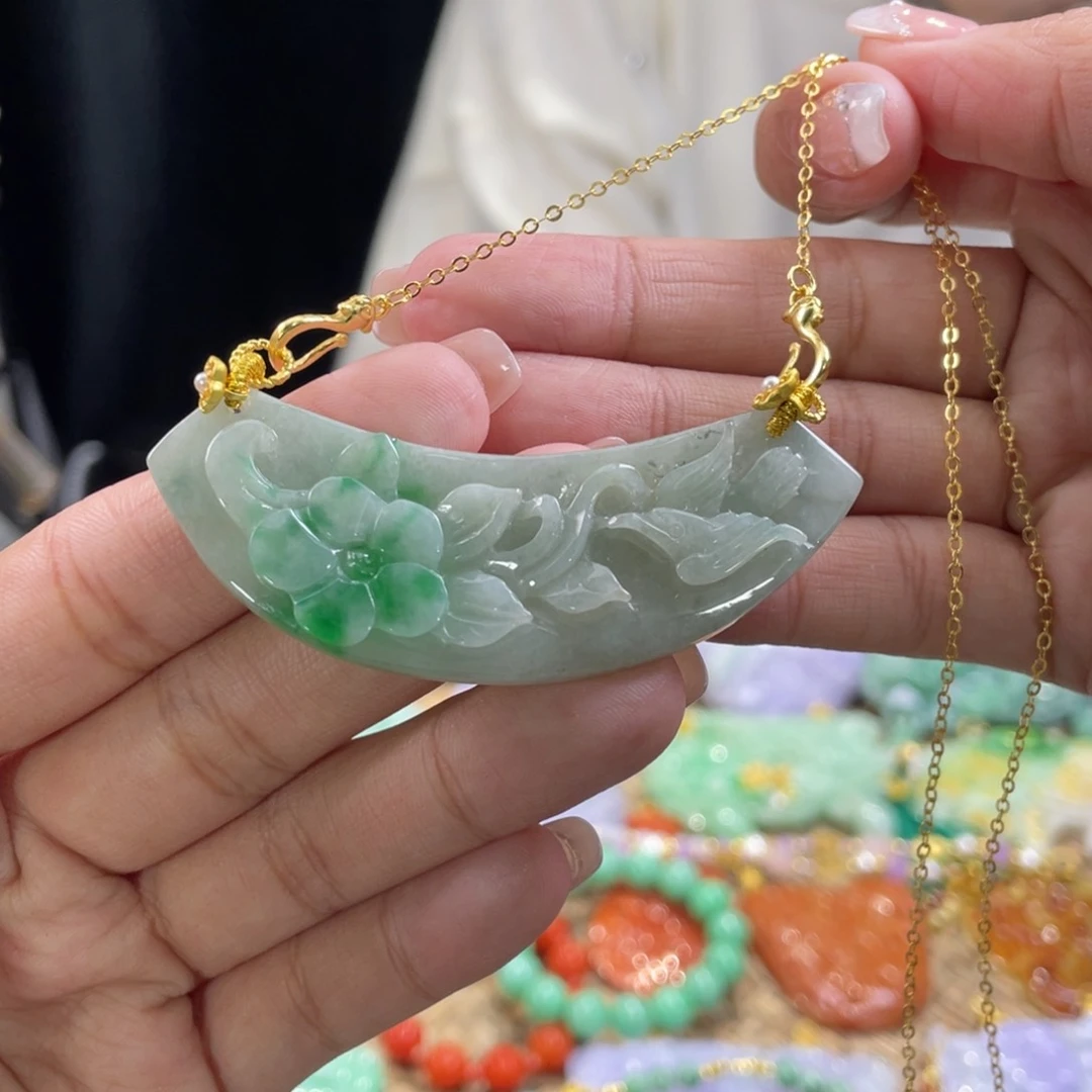 翡翠颈饰未镶嵌代编织