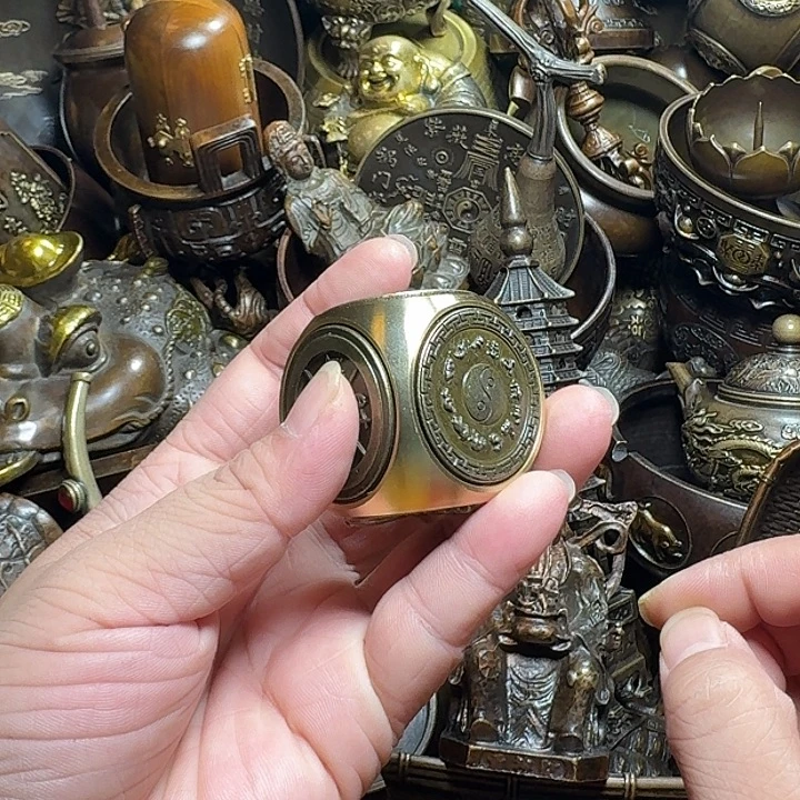 铜器摆件收收藏藏