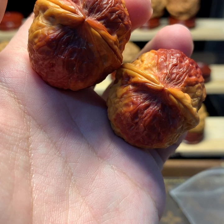 Y***杰文玩核桃把件39至尊元宝