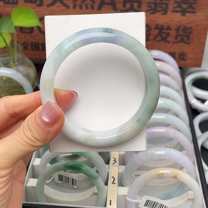 翡翠手镯未镶嵌57.3正圈
