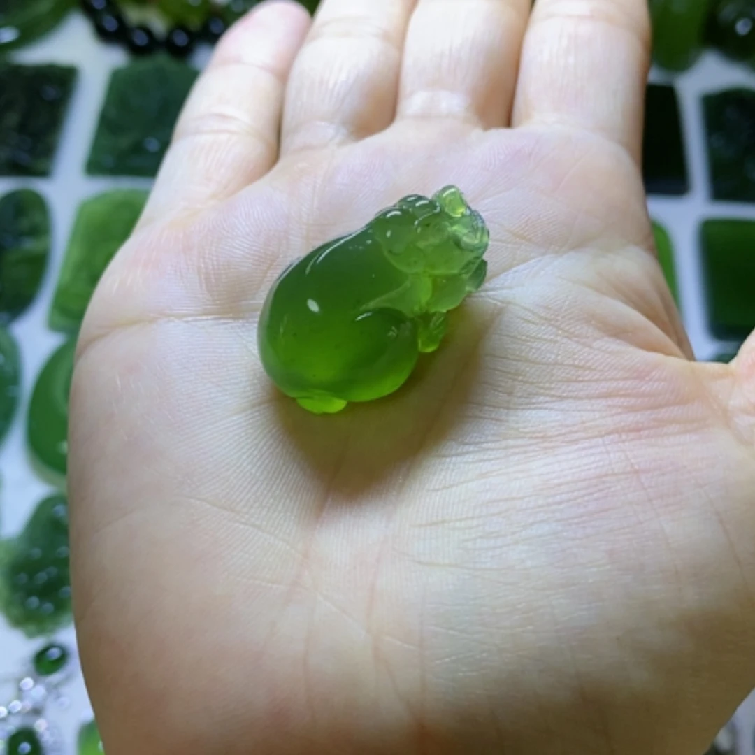 【闪购商品】蛇纹石玉颈饰未镶嵌