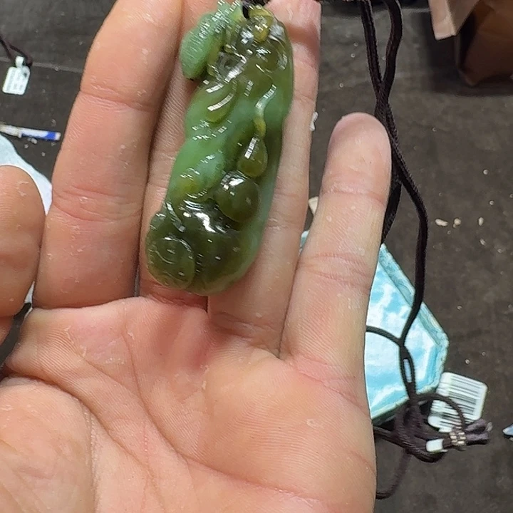 未镶嵌和田玉挂件