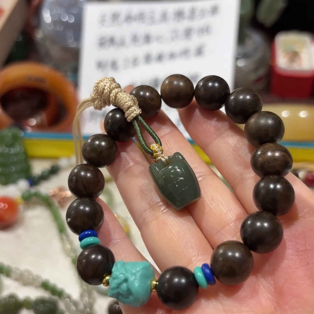 平***意和田玉未镶嵌颈饰打包