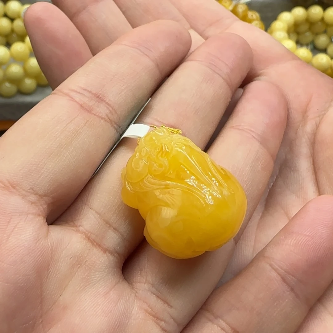 琥珀未镶嵌珠宝奇石