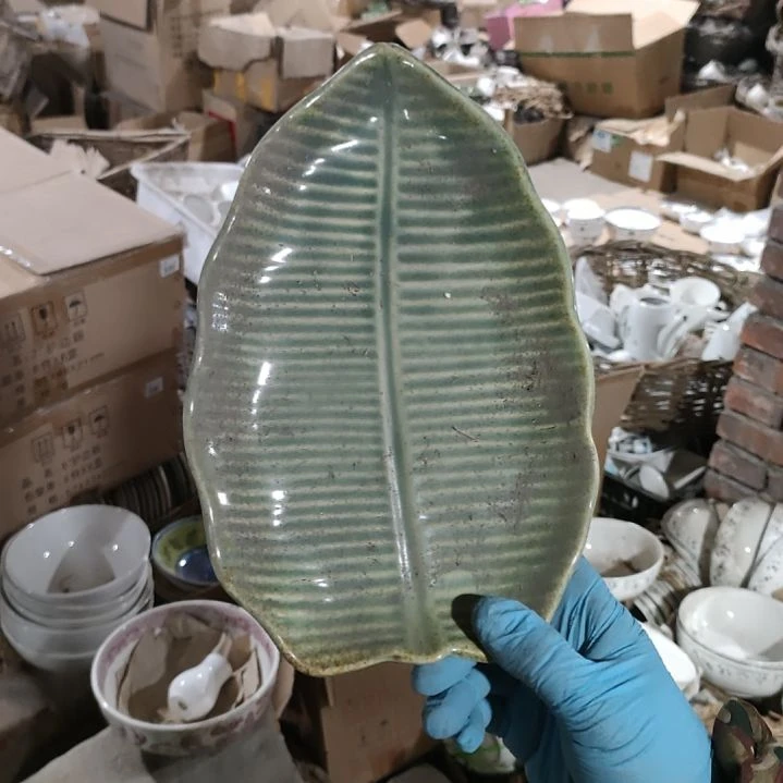 摆件陶瓷盘子碗啥都有