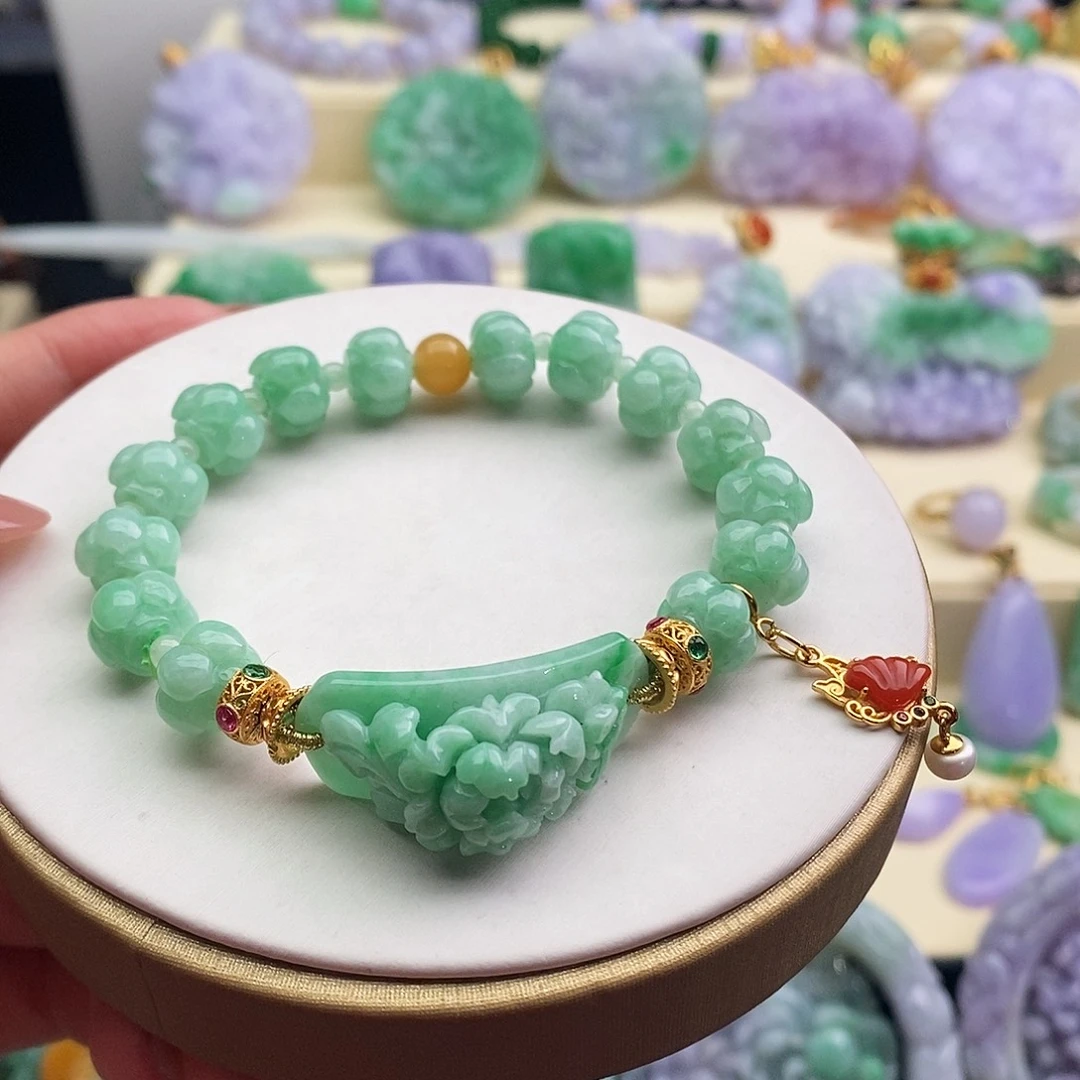 翡翠未镶嵌手镯手牌