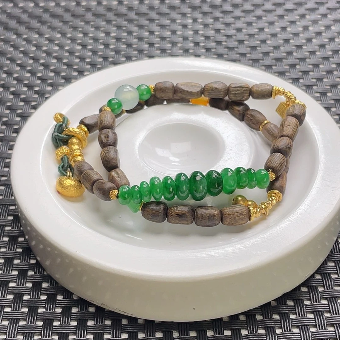 翡翠手链未镶嵌卡