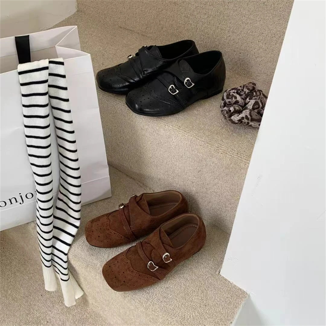 韩版内增高雕花方头单鞋女2025新款不累脚复古风乐福鞋黑色小皮鞋