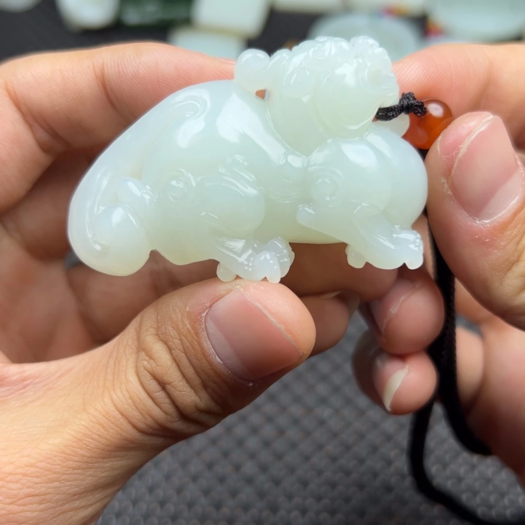 和田玉挂件未镶嵌